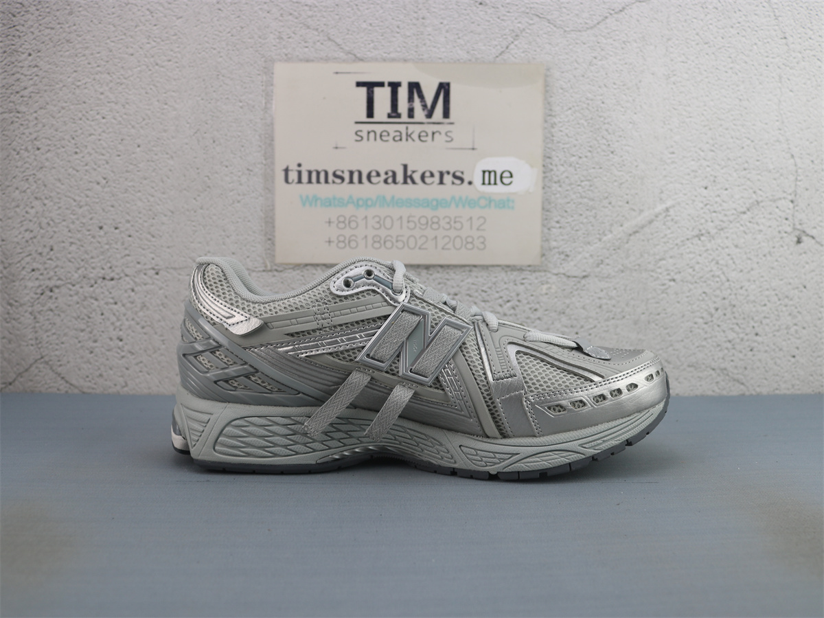 New Balance 1906A Concrete Silver Metallic M1906AG